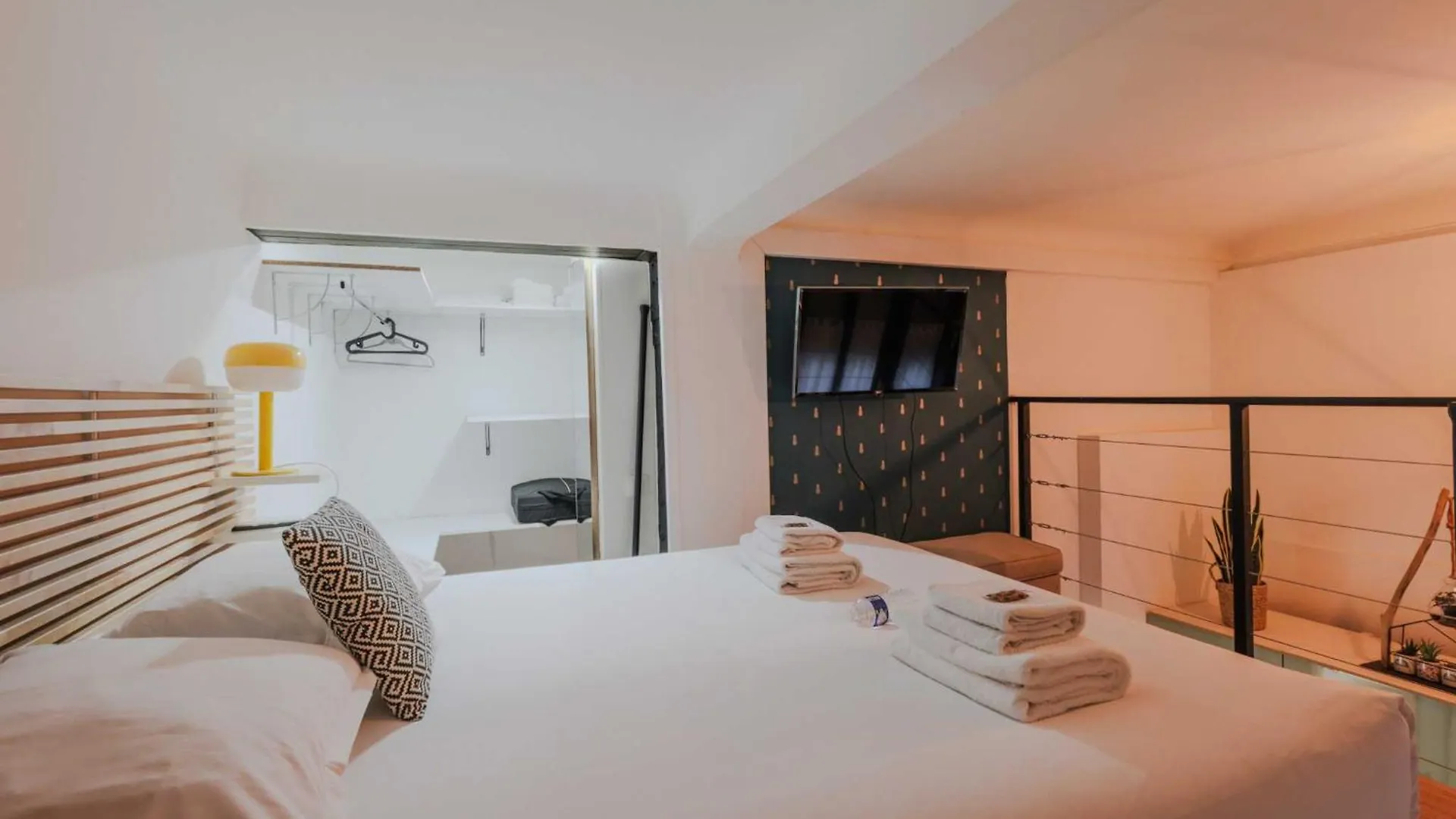 Comfortable Duplex In The Heart Of パリ フランス